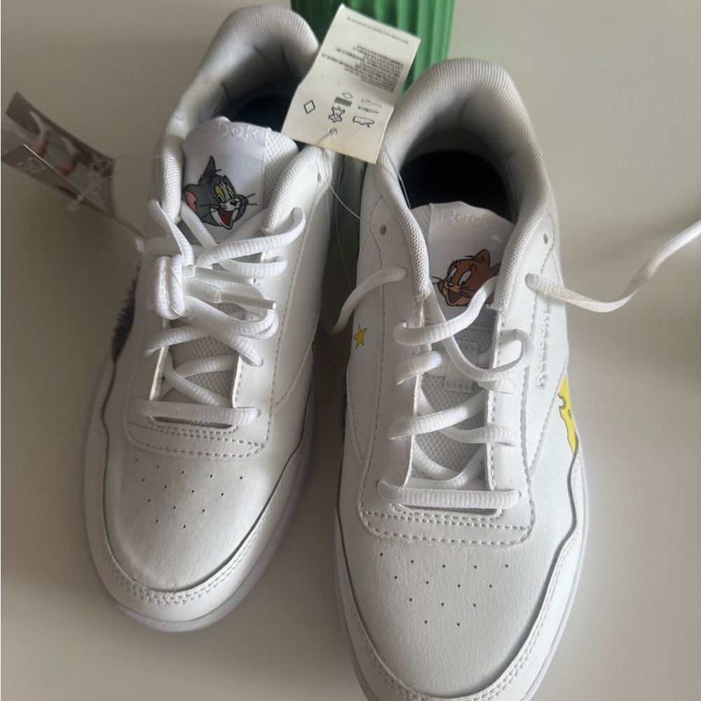 Reebok Tom and Jerry Cartoon Sneakers unisex  limited